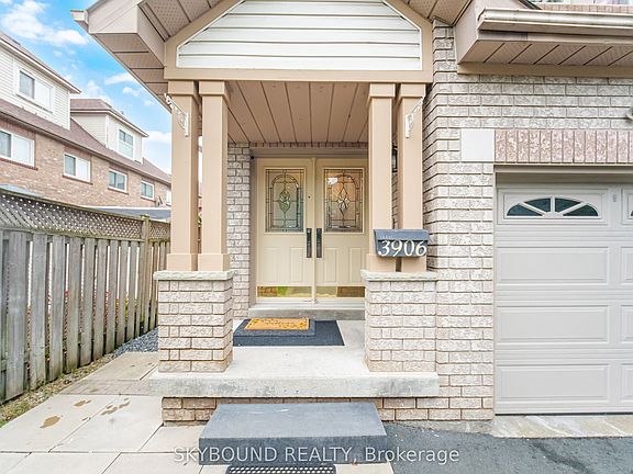 2nd image of 3906 Zenith Ct