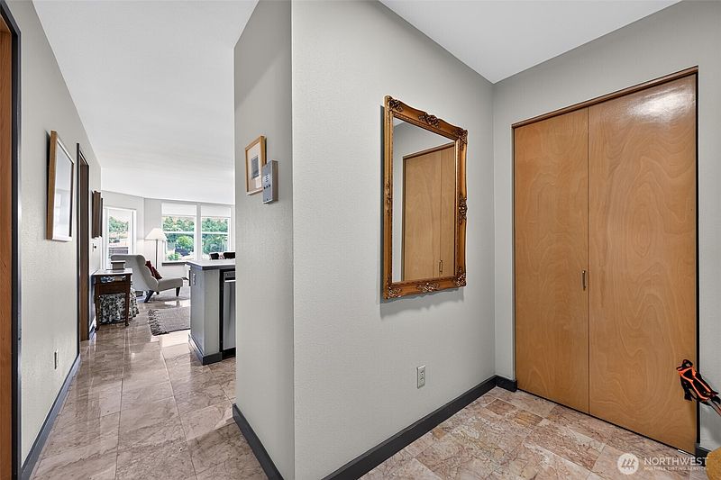 3rd image of 2920 Alki Avenue SW #409