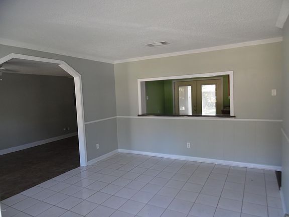 4th image of 141 James Dr