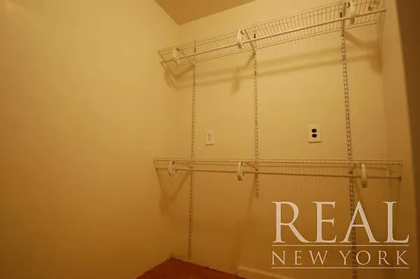 Rented by REAL New York | media 27