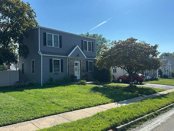 3rd image of 15 Tasker Ave