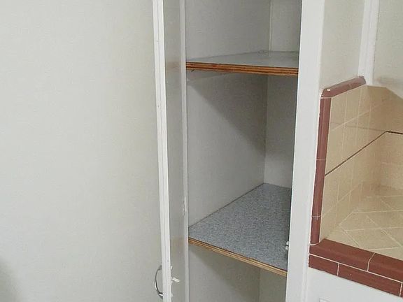 5th image of 3920 Sequoia St #3920.5