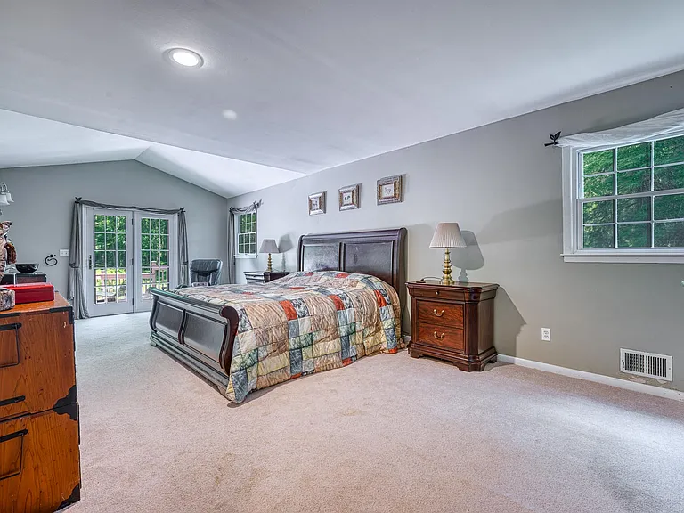 31 Shepard Way — Photo 13