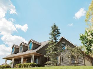 3459 Fieldstone Ln, Painted Post, NY 14870