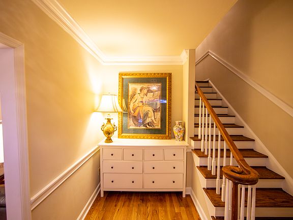 4th image of 19 Howell Mill Plantation NW