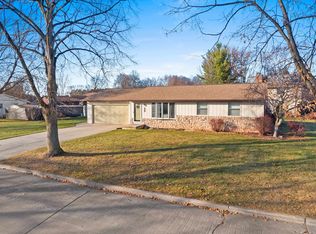 2539 Heather Rd, Green Bay, WI 54311