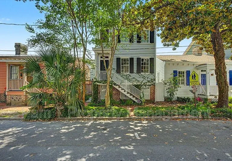 521 E Harris St #A — Photo 1