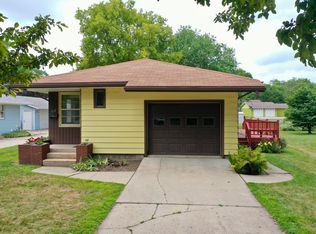 619 9th St NW, Willmar, MN 56201