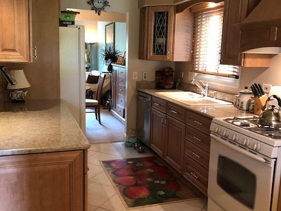 Light Maple Wood Cabinets