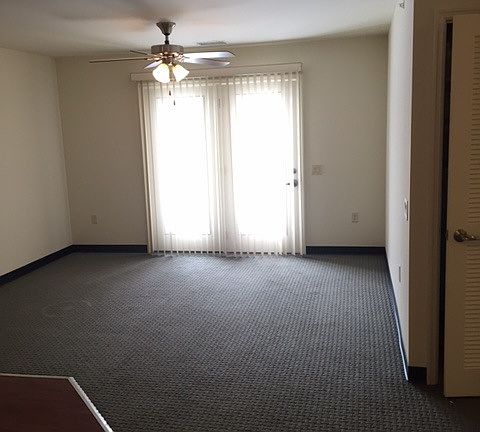 3rd image of 365 S Fillmore Ave Unit B101