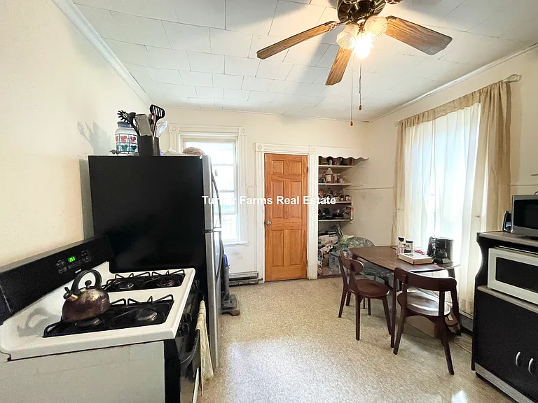 20 Howell St #3F — Photo 9