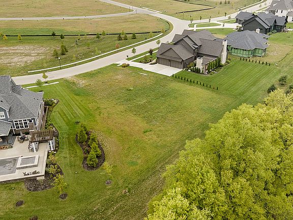 5th image of 5186 Hanley Ln