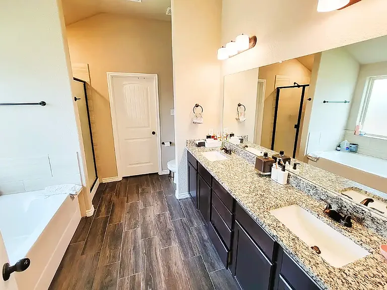 5207 Colina Dr — Photo 18