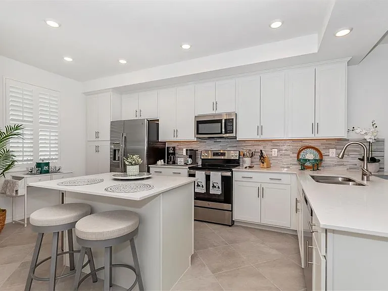 12280 Wellen Golf St #304 — Photo 2