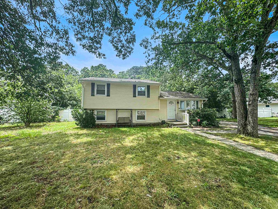 1st image of 308 E Magnolia Ave