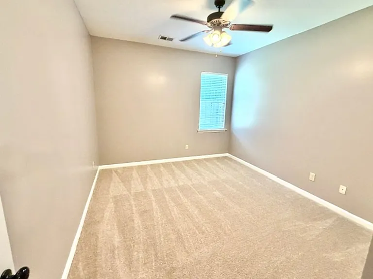 6305 Vera Ln — Photo 8