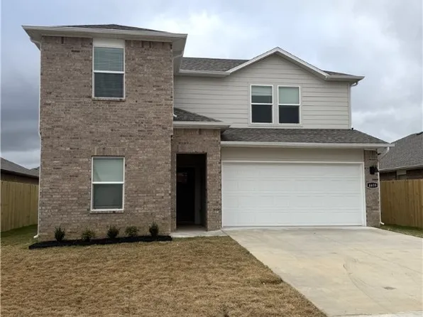 4659 W Aurora St, Fayetteville, AR 72704