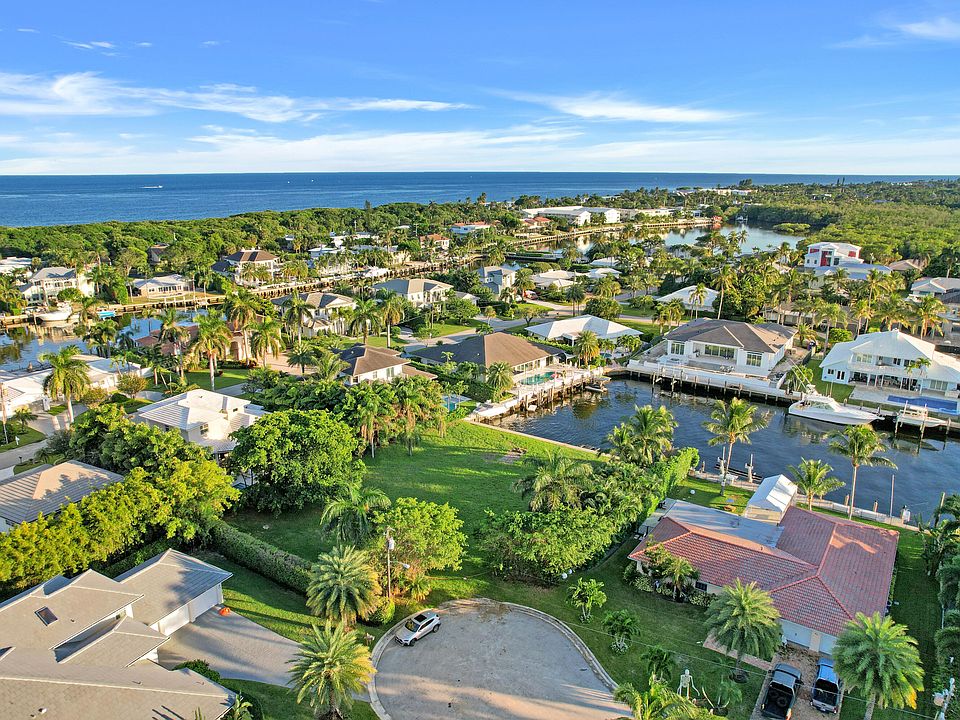 2nd image of 44 Bimini Cove Dr