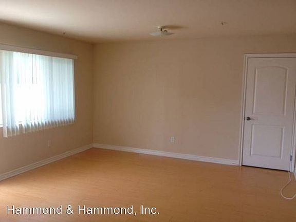4th image of 6929 Radford Ave APT 1