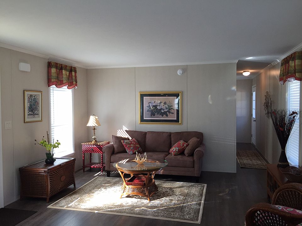 2nd image of 12 Makepeace Dr