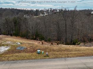 448 Aviators Poin, Eleanor, WV 25070