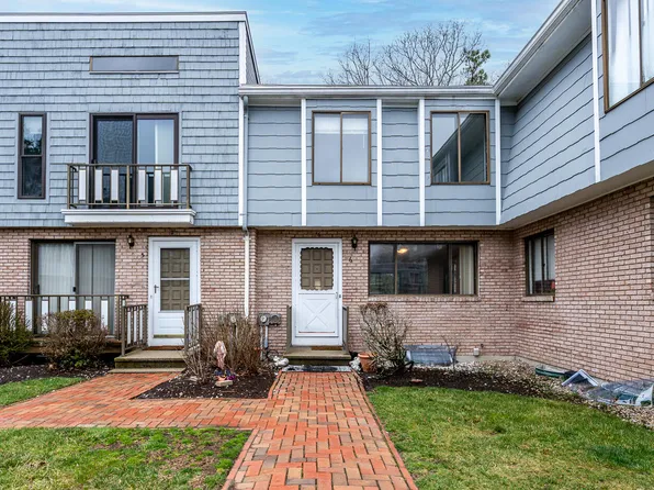 329 W Main Street #26, Hyannis, MA 02601
