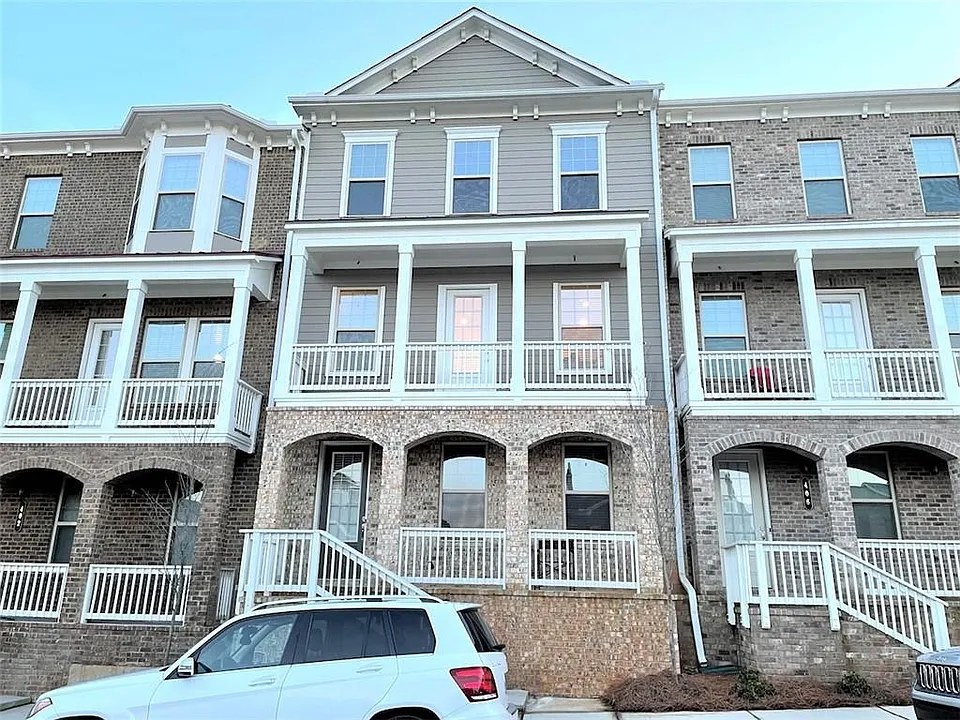 404 Caravelle Walk