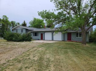 309 Shadow Bay, Bottineau, ND 58318