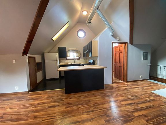 5th image of 2863A N Downer Ave