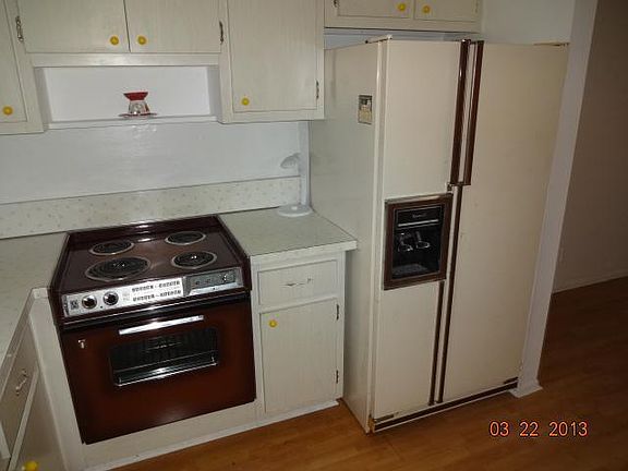 5th image of 4808 Cresthaven Blvd