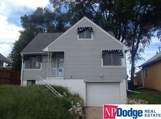 3910 Vernon Ave, Omaha, NE 68111