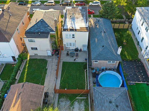 2nd image of 2643 N Mulligan Ave