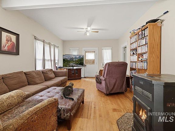 5th image of 25432 Fern Ln