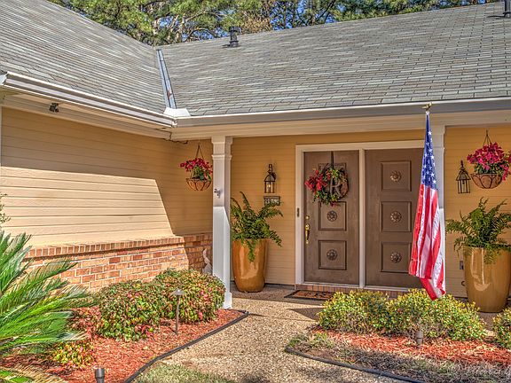2nd image of 9967 Trailridge Dr