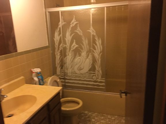 5th image of 6025 N Wolcott Ave APT 2E
