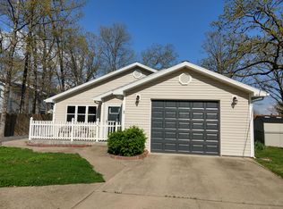 36 Valleyview Dr, Camdenton, MO 65020