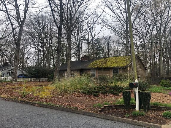 2nd image of 23 Woodharbor Dr