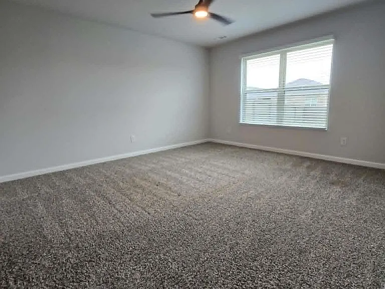 427 Jackson Point Cir — Photo 13