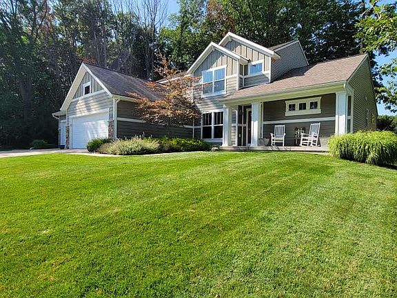 2nd image of 3823 Harbor Breeze Dr
