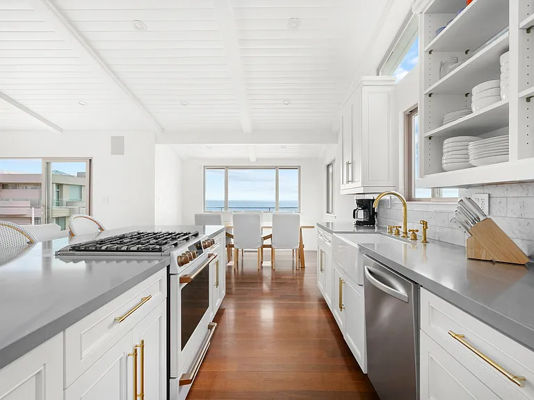 31671 Sea Level Dr — Photo 9