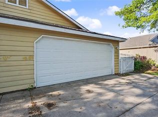 4015 Overland Dr, Lawrence, KS 66049