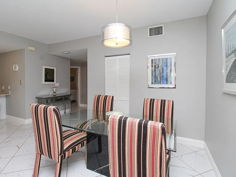 519 Roma Ct #3305 — Photo 30