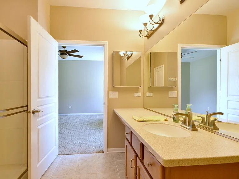821 Voyage Way — Photo 24