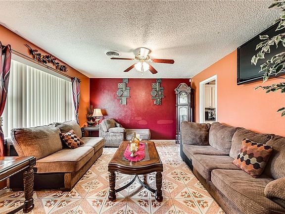 3rd image of 409 E Lanett Dr