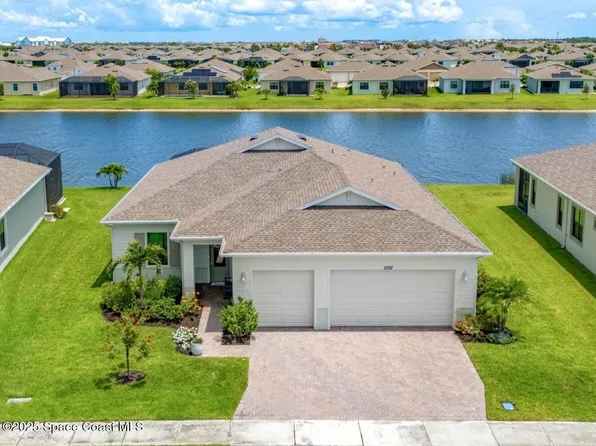 1052 Great Belt Cir, Melbourne, FL 32940