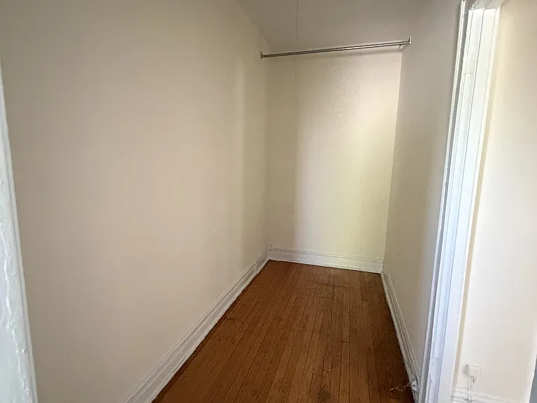 4955 N Whipple St #1E — Photo 11