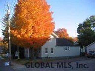 30 Ralph St, Ballston Spa, NY 12020