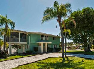 733 Holly Rd, Anna Maria, FL 34216