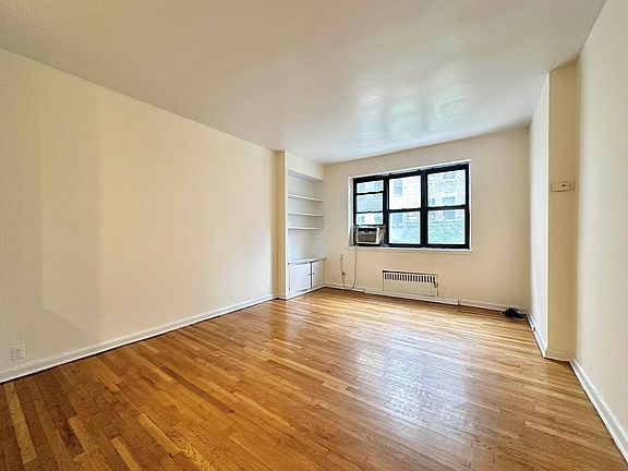 2nd image of 146 E 35th St #4T