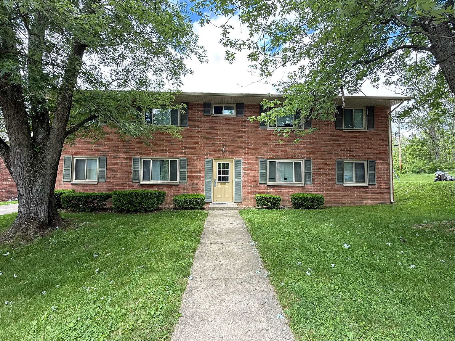 1916/1918 Building — Photo 1
